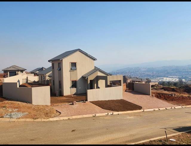 4 BEDROOM HOUSE FOR SALE IN BISHOPSTOWE